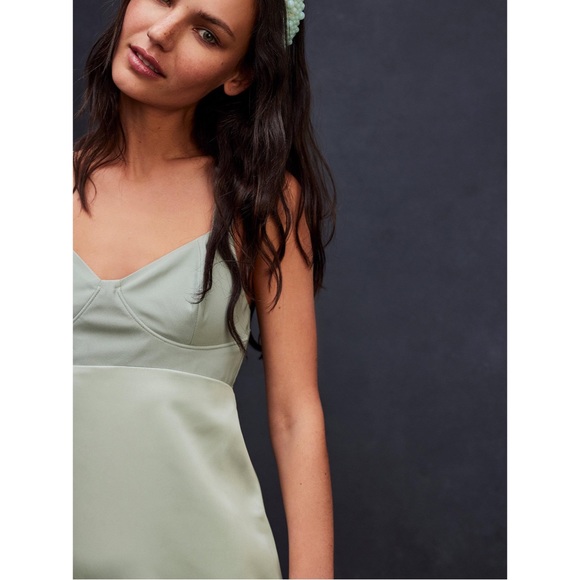 NEW Free People Gia Dress Pale Green Cut Out Back Size 10 - Picture 4 of 9